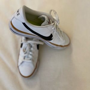 Nike Women’s Court Legacy Next Nature Shoes size 8